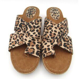 BOC Platform Wedge Sandals Summer Comfort Animal Print on Canvas Woman's Size 11